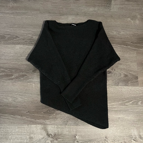 Express Sweater - Picture 2 of 2